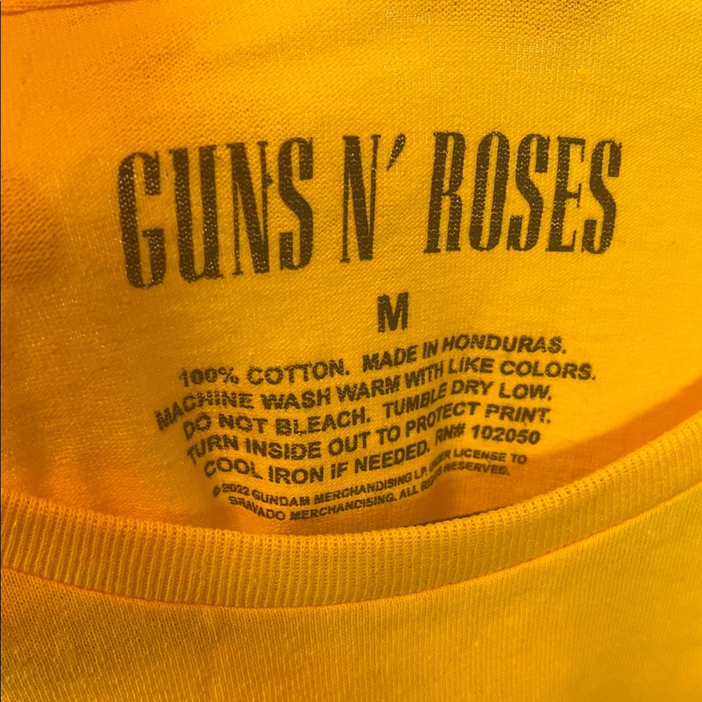 Yellow Guns N’ Roses Graphic Tee - Picture 3 of 3